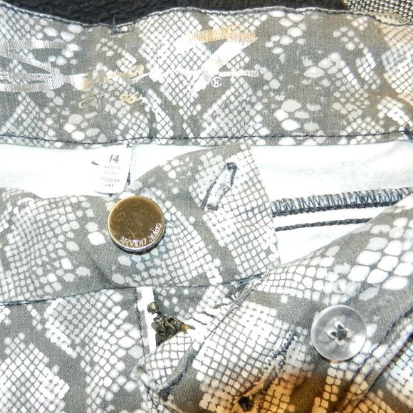 Seven 7 gray/white Snake Print Tummy Control 14 jeans Slimming. Best 👌 - Picture 4 of 4
